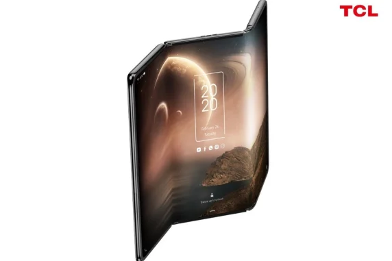 TCL tri-fold display concept
