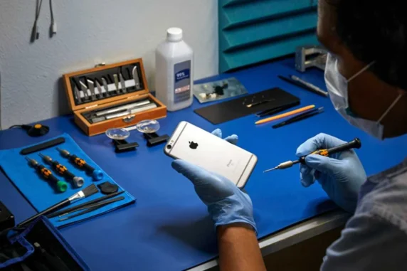 iPhone repair service