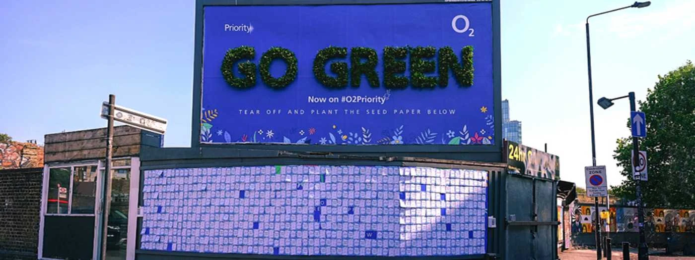 O2 living billboard Shoreditch