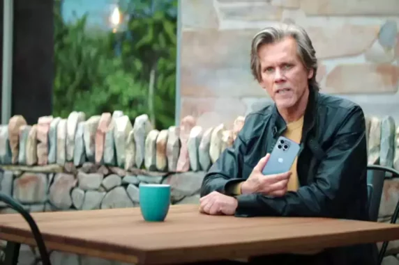 Kevin Bacon EE