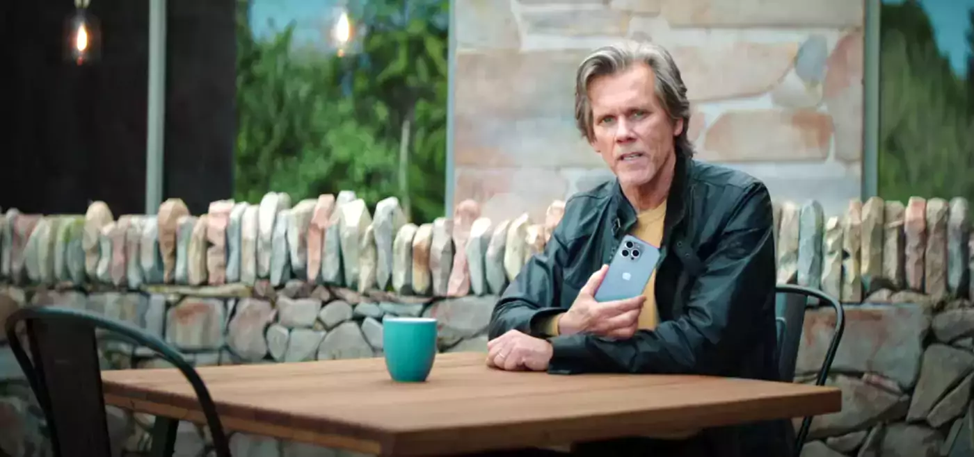 Kevin Bacon EE