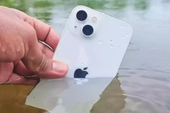 iPhone water resistance